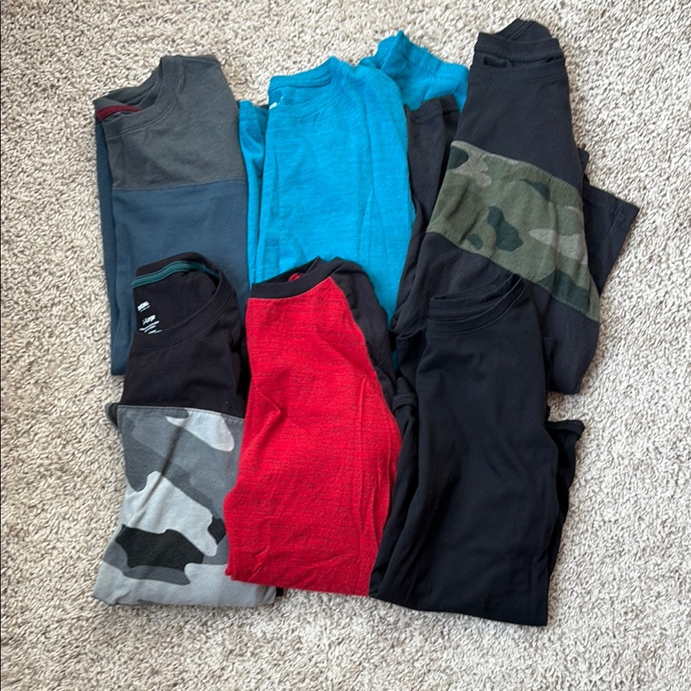 Lot of 6 boys xl long sleeve tees